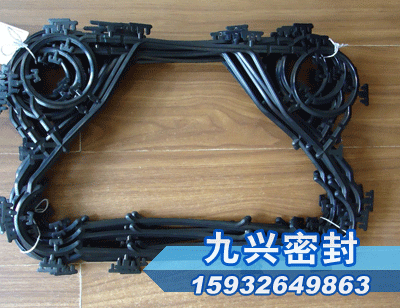 �Q�������z�|Ƭ